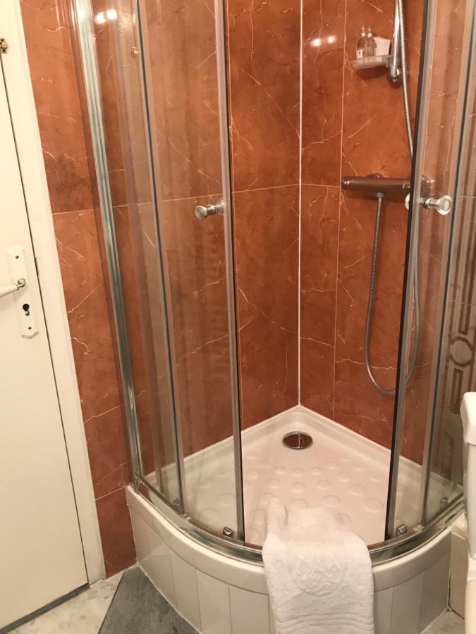 Suite Junior Avec Balcon Et Vue Sur Arc De Triomphe Paris Bagian luar foto
